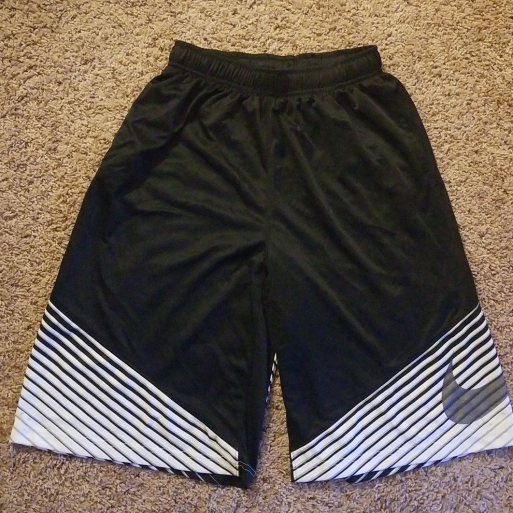 Nike Elite boys basketball shorts